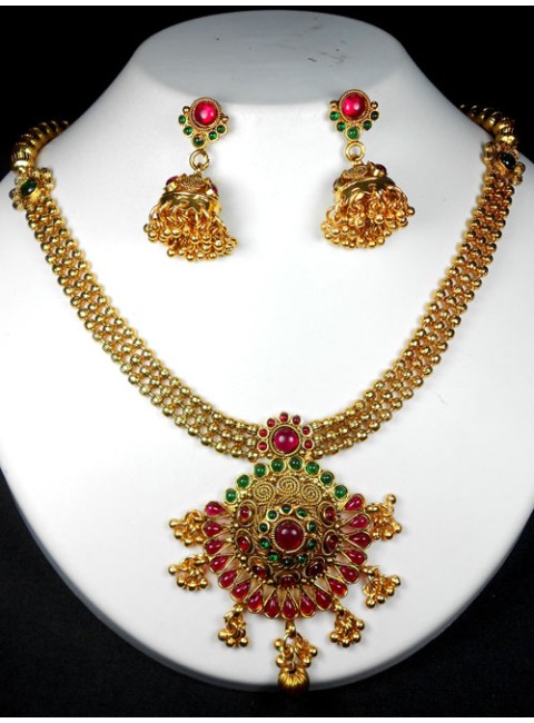 Exclusive Polki Set
